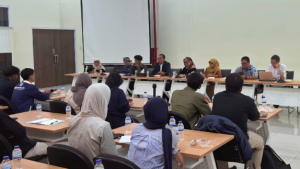 dialog-terbuka-bersama-mahasiswa-rektor-tegaskan-posisi-ipb-university-tidak-kelola-sppg-fokus-pada-pusat-unggulan-pemenuhan-gizi-nasional-coe-pgn-770x400-2